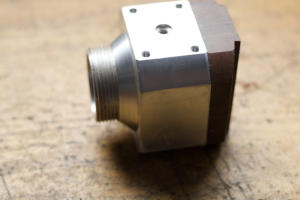 Doğrudan Satış Çift Atomize Edici Püskürtme Tabancası Gövdesi Arka Koltuk Dayanıklı Metal Püskürtme Tabancası Gövdesi Arka Koltuk Aksesuarları - Product Image 3