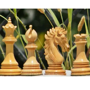 Best selling Luxury Chess set wooden chess game table game chessboard wooden packaging
