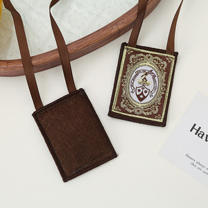 Colgantes Escapularios Carmelitanos Hechos a Mano, Amuletos Bordados Unisex de Poliéster y Lana, para Aniversario y Uso Ceremonial, Cadena Estilo Europa América - Product Image 4
