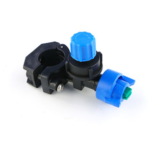 Válvula de Aspersión de Plástico para Riego Agrícola con Perilla Azul y Conector Verde, Tamaño 20mm - Product Image 1