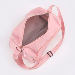 Sacs de danse personnalisés pour enfants et adultes - Ballet, danse latine, danse de rue - Options de logo personnalisées - Product Image 2