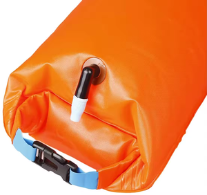 Nuevos productos <span class=keywords><strong>de</strong></span> venta caliente al aire libre a prueba <span class=keywords><strong>de</strong></span> agua bolsa seca seguridad en agua abierta 20l PVC flotante tirar boya <span class=keywords><strong>de</strong></span> natación - Product Image 3