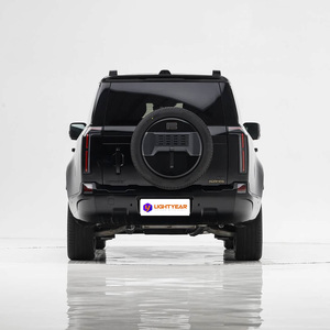 Rox Motor ADAMAS SUV Intelligent EREV de Luxe, Véhicule à Énergie Nouvelle Haut de Gamme Chinois, pour l'Aventure, les Voyages, la Famille et les Affaires - Product Image 1