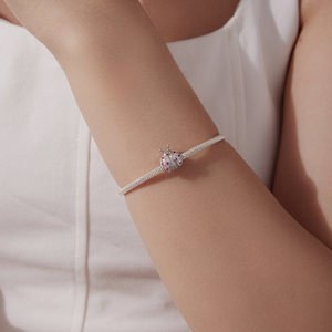 Colgante de mariquita plateado con cristales rosas y pavé, bonito dije de insecto para regalo de joyería, colgante unisex de aleación. - Product Image 4