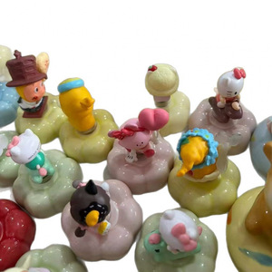Figurines en résine rouge vif, kit de tournage mixte, base en céramique, ornements mignons pour enfants, décoration de bureau, cadeau - Product Image 5