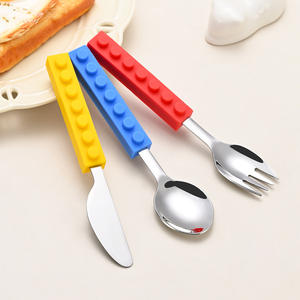 Ensemble de couverts en acier inoxydable pour enfants Argenterie pour <span class=keywords><strong>enfant</strong></span> 3 pièces comprenant couteau fourchette cuillère blocs de construction pour le camping - Product Image 1