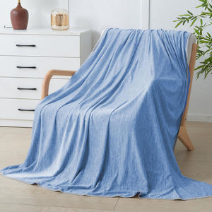 Nouvelle Arrivée Couverture Réversible Ultra Douce Moderne Rafraîchissante pour l'Été en Nylon Mica Tricoté Rectangulaire pour le Sommeil et l'Avion - Product Image 5