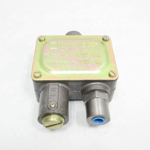 Interrupteur à piston d'origine Série Barksdale 9048 Modèle 9048-1 actionné par un mécanisme standard - Product Image 6