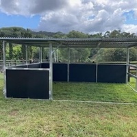 2026 Box de boxage pour chevaux portable en acier inoxydable avec toit, alimentation USB, taille personnalisée, pour écurie équestre extérieure, avec structure en acier pressurisé