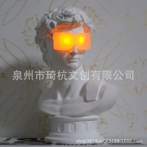 Jarrón con figura de David y flores, decoración artística para el hogar, para sala de estar, entrada, estudio - Product Image 2