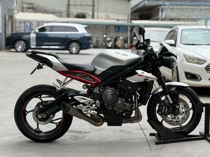 มอเตอร์ไซค์ <span class=keywords><strong>Triumph</strong></span> Street Triple <span class=keywords><strong>มือ</strong></span><span class=keywords><strong>สอง</strong></span> ใช้แก๊สโซลีน สมรรถนะสูง แบบ Naked ขาย - Product Image 6