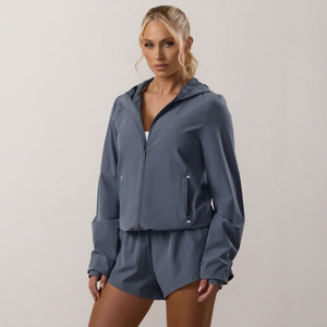 Veste coupe-vent légère à capuche bleu ardoise pour femme et short de sport assorti, ensemble deux pièces de vêtements de sport décontractés - Product Image 1