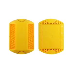 Borne <span class=keywords><strong>de</strong></span> signalisation routière réfléchissante en plastique ABS, marqueur <span class=keywords><strong>de</strong></span> chaussée, séparateur <span class=keywords><strong>de</strong></span> voie, œil <span class=keywords><strong>de</strong></span> chat pour <span class=keywords><strong>la</strong></span> sécurité routière et <span class=keywords><strong>la</strong></span> guidage des voitures dans les parkings - Product Image 6