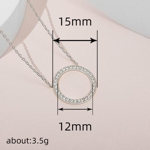 Collana con Ciondolo Rotondo Micro-Pavé per Donne, Gioielli Minimalisti Geometrici alla Moda - Product Image 4