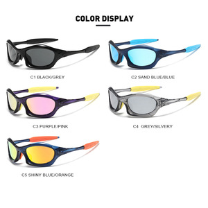 Gafas de Sol de Moda con Marco de PC, Logotipo Personalizado OEM, Lentes Coloridas al por Mayor, Protección UV400 Antideslumbrante, Unisex, Estilo Vintage para Conducir - Product Image 5