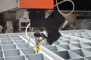 Machine de découpe de carreaux industrielle à jet d'eau ultra haute pression avec 30 % de réduction, machine de découpe CNC 5 axes - Product Image 6