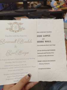 <span class=keywords><strong>Carte</strong></span> Invitation Mariage Personnalisé Cartes d'invitation de mariage Feuille d'or typographie Fait à la main Bordure en coton Invitations en papier - Product Image 2