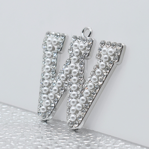 Collana di A-Z iniziale neutra gioielli in argento con perle di grandi lettere di strass Hip Hop alla moda - Product Image 6