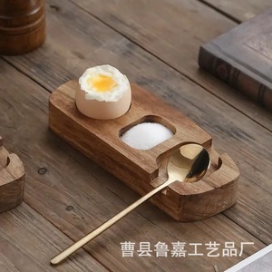 Porte-œufs en bois avec pot à sel et cuillère en bois d'acacia massif pour servir le petit-déjeuner - Product Image 1