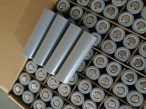 Batería de litio de alta capacidad 4800mAh 5000mAh grado A NCR21700 3,6 V León <span class=keywords><strong>recargable</strong></span> para Motor EV Tesla modelo Paquete de batería de coche - Product Image 3