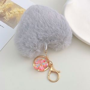 Lindo Colgante de Bolso para Mujer con Forma de Corazón de Flor y Bola de Peluche, Llavero de Bola Esponjosa - Product Image 3