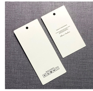 Tùy Chỉnh Thân Thiện Với Môi Logo Đu Thẻ Giấy May Tag Nhà Sản Xuất Chuyên Nghiệp Tùy Chỉnh Logo Giấy Quần Áo Treo Thẻ - Product Image 5