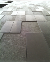 Dalles de pierre calcaire grise, carreaux de pierre calcaire gris foncé naturel pour murs et sols
