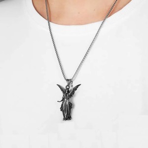 Pendentif vintage ange ailé en acier inoxydable, collier déesse ange, bijoux de mode rock punk pour homme et femme - Product Image 1