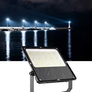 Projecteur LED ultra fin 200W IP66 étanche à angle réglable pour l'éclairage extérieur des stades et des chantiers - Product Image 1