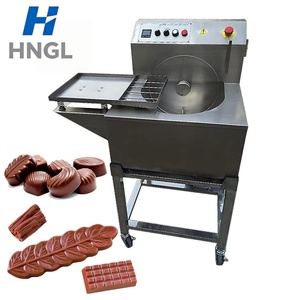 Petite machine de production de <span class=keywords><strong>chocolat</strong></span> blanc et <span class=keywords><strong>noir</strong></span> pour la transformation du cacao, machine à faire fondre et à tempérer le <span class=keywords><strong>chocolat</strong></span> - Product Image 1