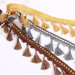 Frangia Lunga in Cotone Annodata con Nappe per Decorazione di Indumenti, Tende e Cellulari - Colori Personalizzabili - Product Image 1