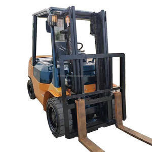 Utilisé pour chariot élévateur 7FD30 - Capacité de 3 tonnes, transmission 4x4, hauteur de levage de 6 m, moteur diesel japonais, garantie 1 an - Product Image 1