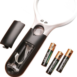 แว่นขยายแบบมือถือ เลนส์แก้ว 90 มม. พร้อมไฟ LED 3 ดวง สำหรับอ่านหนังสือและเรียน - Product Image 5