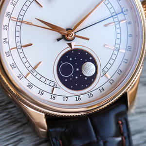 Nuevo Modelo de Reloj para Hombre, Todo en Oro Rosa y Oro Rojo, Tecnología de Vanguardia, Correa de Cuero Italiano Negro, Reloj con Fase Lunar - Product Image 4