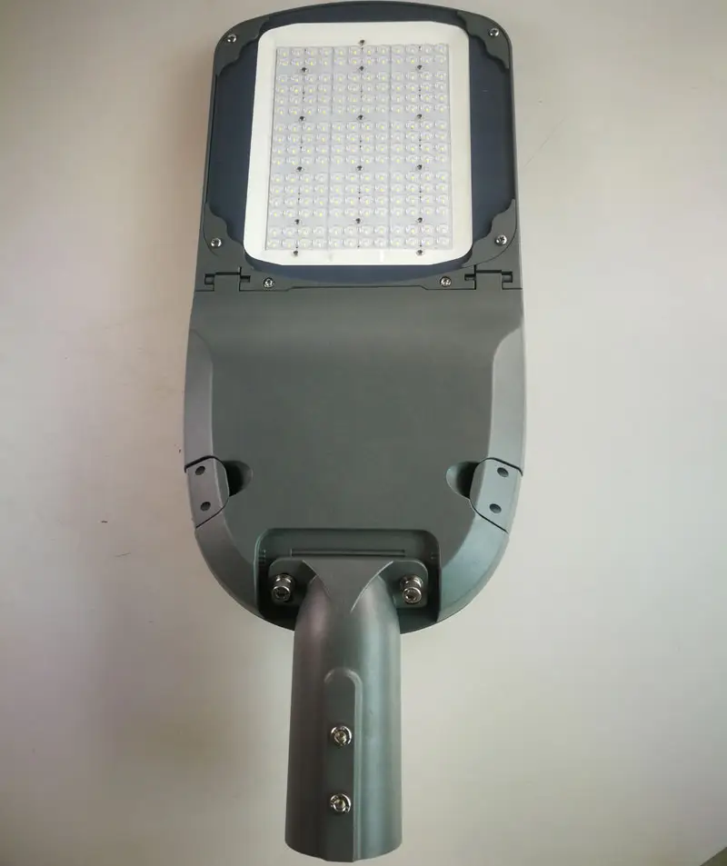 Car Parking Luminaire Adjustable 120W 150W LED Street Light with IP66 CE ETL