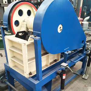 Petite installation de concassage à mâchoires portable à moteur diesel pour l'industrie minière - Product Image 4