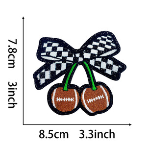 Écussons brodés personnalisés de <span class=keywords><strong>football</strong></span> américain, thermocollants, pour casque de rugby, trophée, nœud, étoile, cœur, badges brodés, appliqués - Product Image 3
