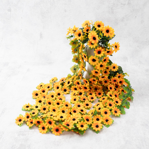Petites fleurs artificielles en soie en forme de tournesol tridimensionnelles à suspendre au mur pour la décoration de la boutique de thé au lait, du balcon ou comme bouquet de verdure - Product Image 6