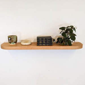 Étagère flottante en chêne épais 202412 étagère <span class=keywords><strong>de</strong></span> rangement sculptée à un niveau avec coins arrondis pour salon cuisine <span class=keywords><strong>salle</strong></span> <span class=keywords><strong>de</strong></span> <span class=keywords><strong>bain</strong></span> - Product Image 1