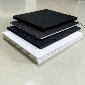 Panneau composite en plastique alvéolaire polypropylène UP, épaisseur de 2 à 18 mm, stabilisé aux UV, couleur grise, certifié ISO 9001 2015 - Product Image 1