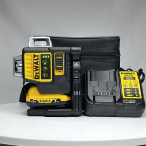 Промышленный лазерный нивелир DW089LG для самостоятельной установки, 12 линий, 3-сторонний, 360° вертикальные зеленые линии, самовыравнивающийся, 12В, перезаряжаемая литиевая батарея - Product Image 4