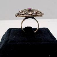 Bague de cocktail traditionnelle en argent plaqué 925 antique, avec pierre de rubis naturel et motif paix, bijoux pour femme, décembre
