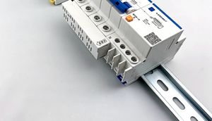 <span class=keywords><strong>Support</strong></span> Personnalisation/Découpe/Traitement Boîtier MCB <span class=keywords><strong>Rail</strong></span> <span class=keywords><strong>Din</strong></span> fendu en acier aluminium <span class=keywords><strong>Rail</strong></span> de montage électrique - Product Image 6