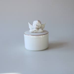 Керамическая урна-памятник «Ангел-Керуб» для домашних животных или близких - Product Image 1