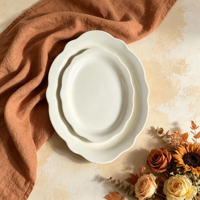 Collection de vaisselle blanche JQY, ensemble de plats en porcelaine, assiettes et bols à bord festonné en porcelaine fine pour hôtels, restaurants et traiteurs
