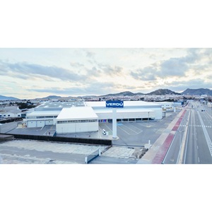 Camarena swivel caster, rubber rim, d105, plastic, bronze, max. <b>10kg</b>. <b>Plate</b> 50x50. h123. - Product Image 4