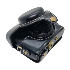 Vente en gros à prix réduit pour Sony <span class=keywords><strong>RX100</strong></span> M7 / <span class=keywords><strong>RX100</strong></span> VII : Étui de protection intégral rétro en cuir végétalien pour appareil photo avec sangle - Product Image 4