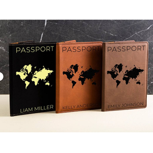 Housse de passeport de luxe élégante en cuir véritable avec blocage RFID de qualité faite à la main coutures fines options personnalisables - Product Image 5