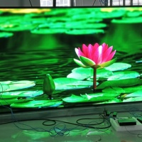 Layar LED 4K Dalam Ruangan Resolusi Tinggi Refresh Rate Tinggi Modul P3 192*192mm Dukungan Animasi untuk Pusat Perbelanjaan Kecerahan 700cd/m