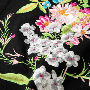 Camiseta Negra para Hombre con Bordado Floral, 100% Algodón, Cuello Redondo, Manga Corta, Estilo Casual Urbano, Logotipo Personalizado - Product Image 6